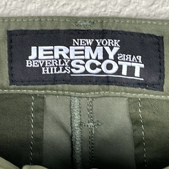 NWT Jeremy Scott Military Green High Rise Cargo Pants Butterfly Guns Patch Sz 8 - Picture 10 of 16